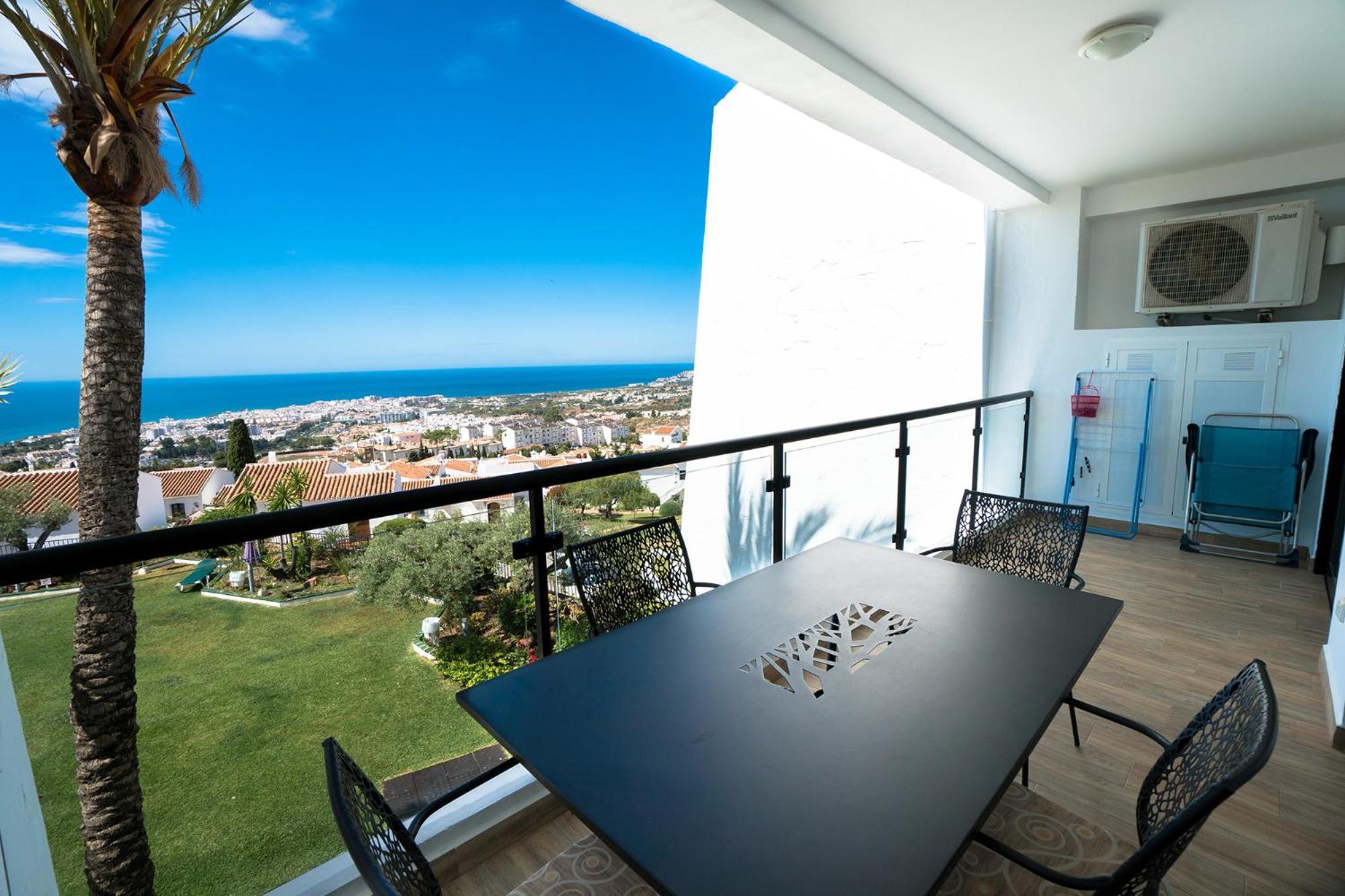 Apartamentos Torres de San Juan Nerja Exterior foto